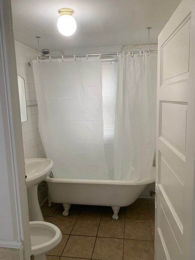 Foto del edificio - 3537 N 23rd St