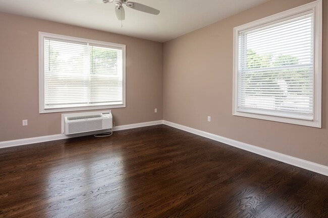 Interior Photo - The Atrium @ Anderson Station: In-Unit Washer & Dryer, Cold Water Included, Fitness Center, and C...