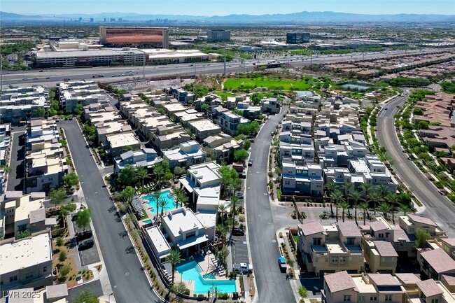 Foto del edificio - 11236 Rainbow Peak Ave