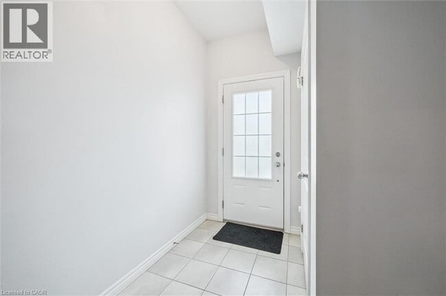 Building Photo - 100 Chester Dr