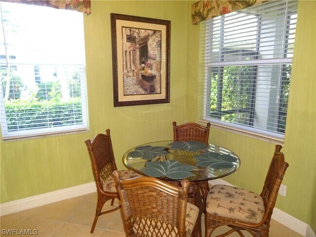Building Photo - 755 Vistana Cir
