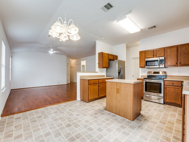 Building Photo - San Antonio, TX - House - $1,795.00 Availa...