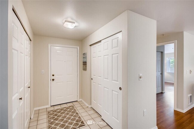 Front Entrance (W/D on Left side) - 13306 SE 272nd