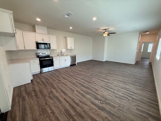 Foto del edificio - 9007 Canyon St