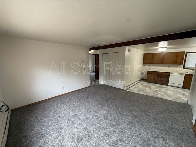 Building Photo - 533 Price St