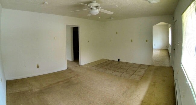 Foto del edificio - 11th Bay Colonies