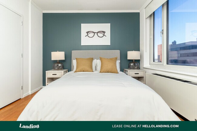 Building Photo - 4949 S Landing Dr