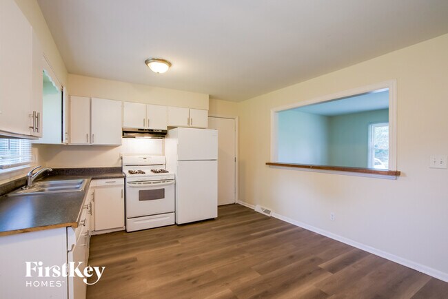 Building Photo - 708 N Glenwood Pl