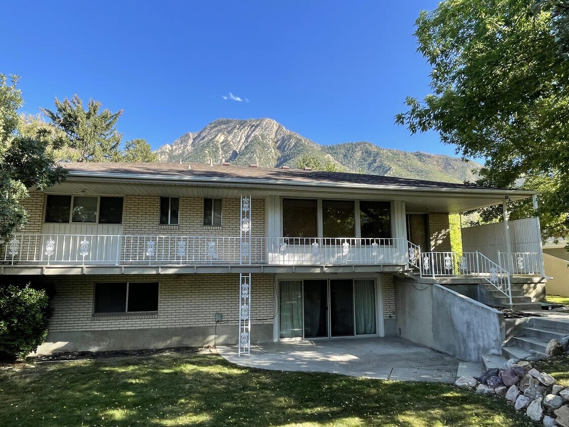 4504 S Loren Von Dr, Millcreek, UT 84124 House for Rent in Millcreek