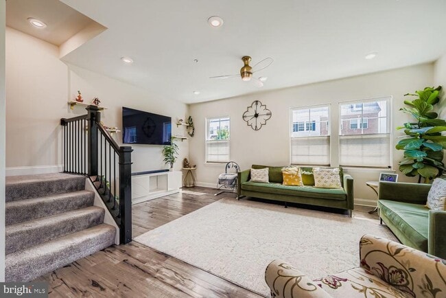 Building Photo - 7588 Warburg Way