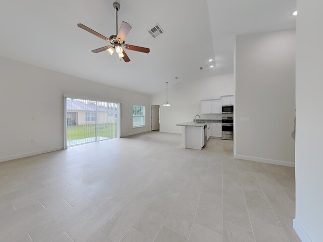 Building Photo - 614 Gazelle Dr