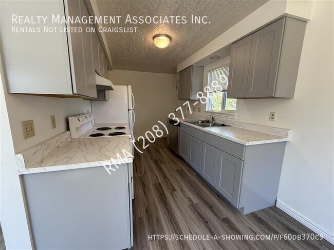 Foto del edificio - 1937 Hailey Ln