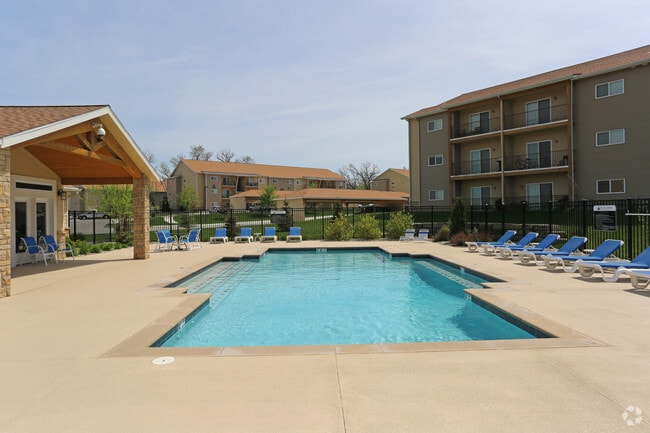 Building Photo - Scenic Woods Apartments