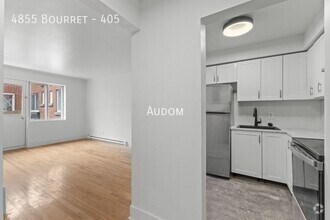 Building Photo - 4855 Av Bourret