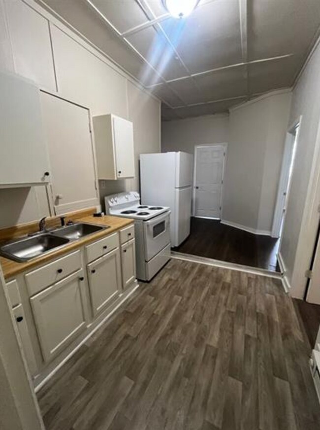 Foto del edificio - 1525 S Walnut St