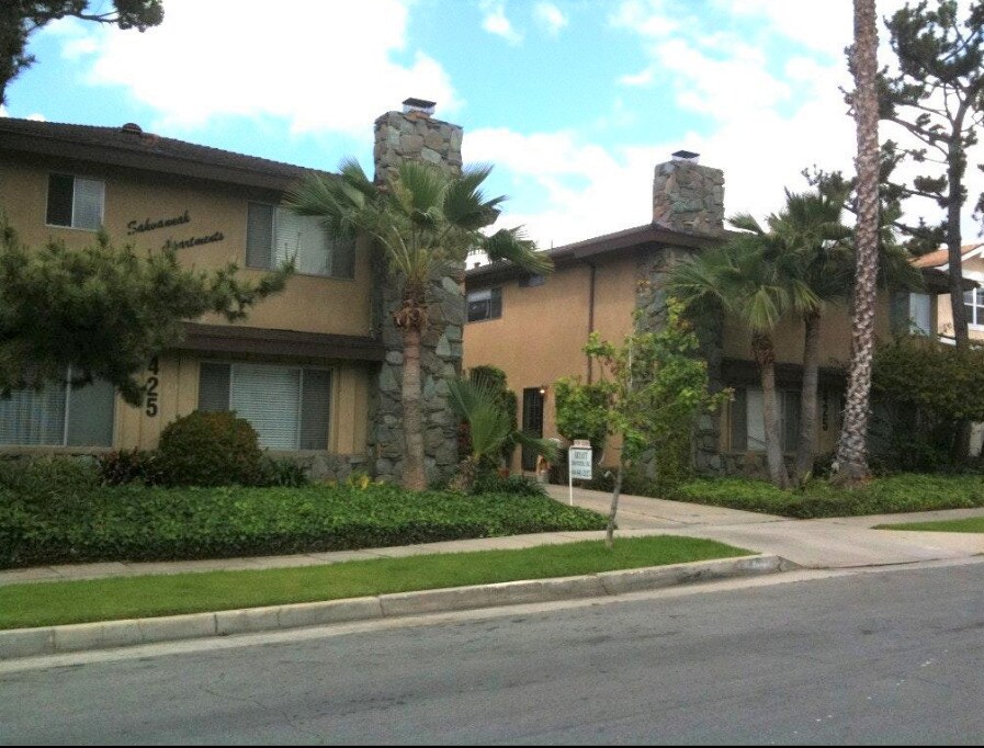 425 N 1st St, Alhambra, CA 91801 Apartments in Alhambra, CA