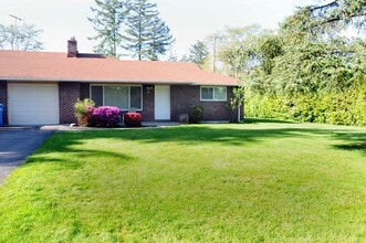 Building Photo - 8901 Lawndale Ave SW