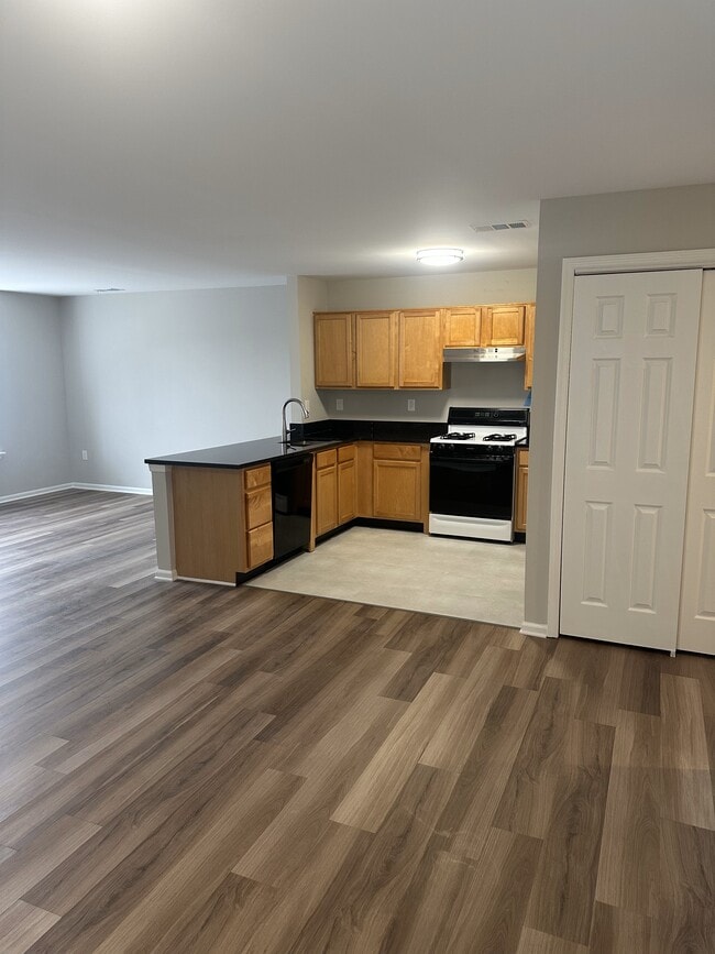 Kitchen - 120 N 4th Ave