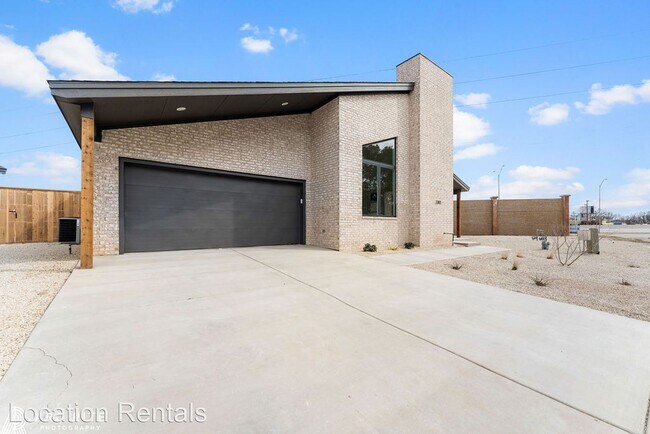 Building Photo - 3 br, 3 bath House - 2303 Toledo Avenue