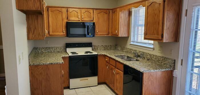 Building Photo - 6511 Copper Leaf Cove E