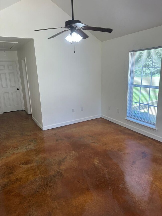 Foto del edificio - 42663 Edgewater Ln