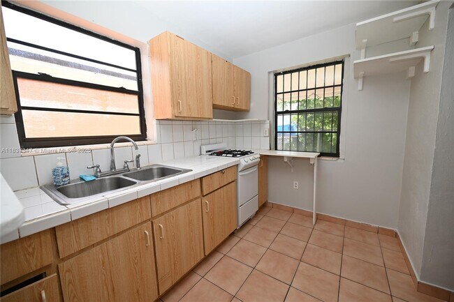 Foto del edificio - 3444 NW 4th St