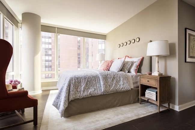 Interior Photo - The Easton
