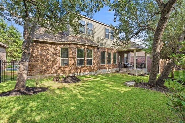 Building Photo - 9550 Savannah Ridge Dr