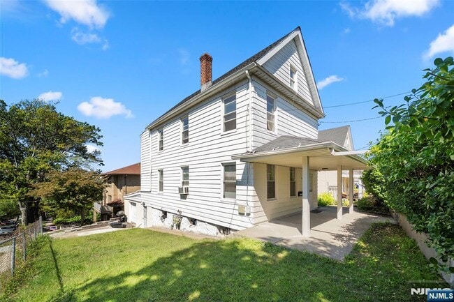 Photo - 539 Bergen Blvd Townhome