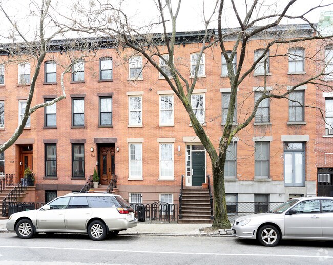 Building Photo - 364 Degraw St