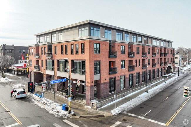 Franklin Avenue West