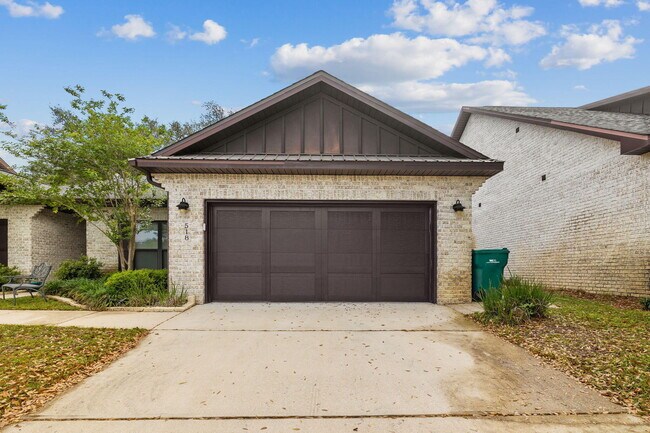 Building Photo - 518 Sibert Ave