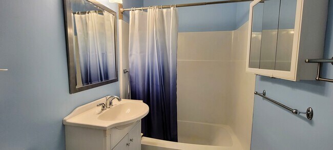 baño - 100 Grand View Ave