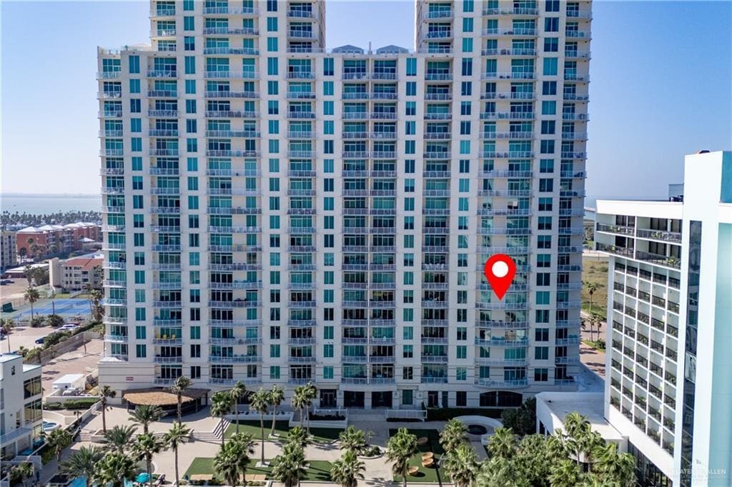 Primary Photo - 310 Padre Blvd