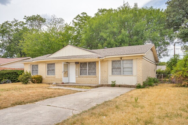 Foto del edificio - 13819 Stardust Ln