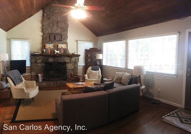 Building Photo - 2 br, 1 bath House - Casanova 5 SE 12th