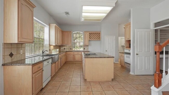 Building Photo - 20602 Autumn Terrace Ln