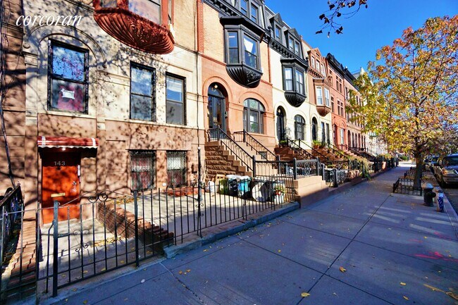 Building Photo - 143 Halsey St