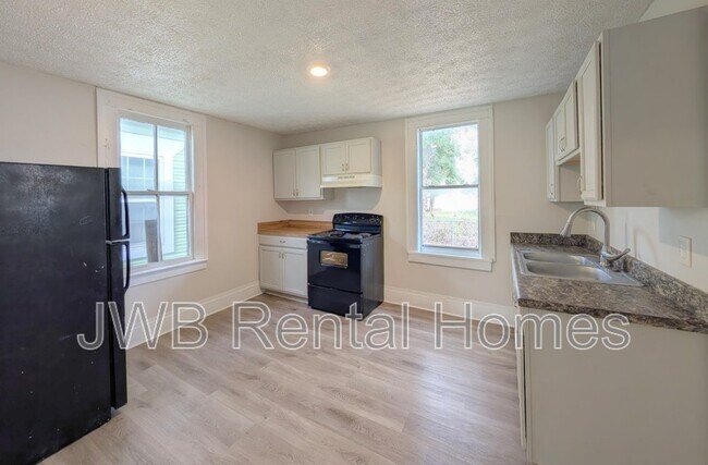 Foto del edificio - 1213 W Duval St