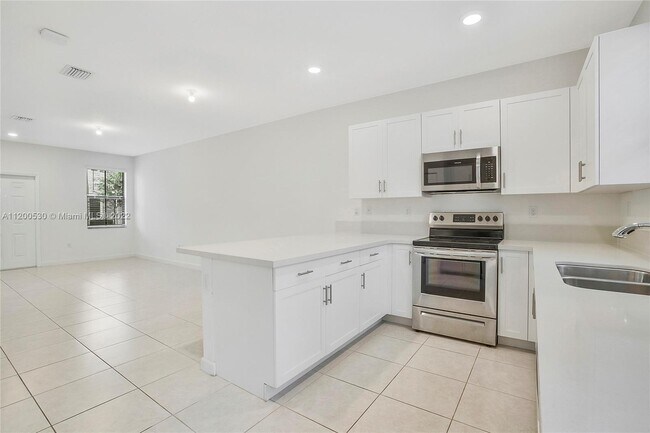 Foto del edificio - 1640 SW 29th St