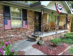 Building Photo - 396 Plantation Rd SW