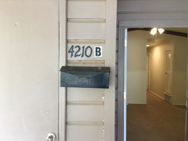 Foto del edificio - 4210 18th St