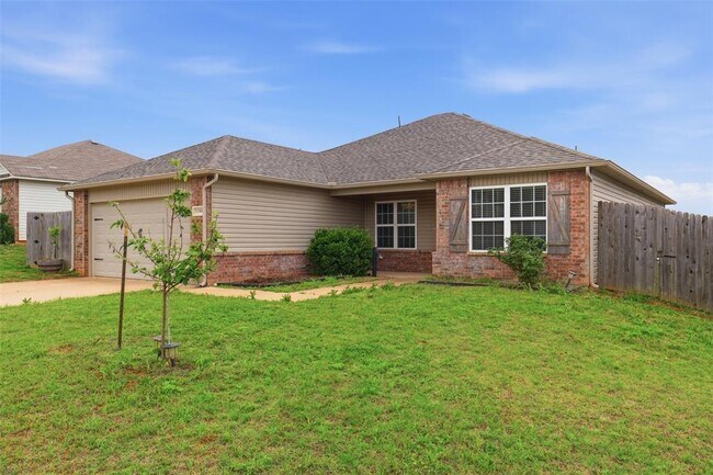 Building Photo - 1200 Granite Ln