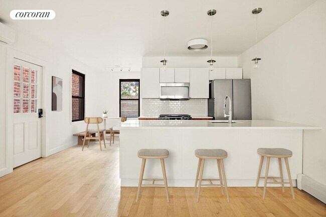 Foto del edificio - 177 Richardson St