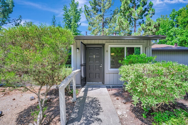 Building Photo - Country Club Village