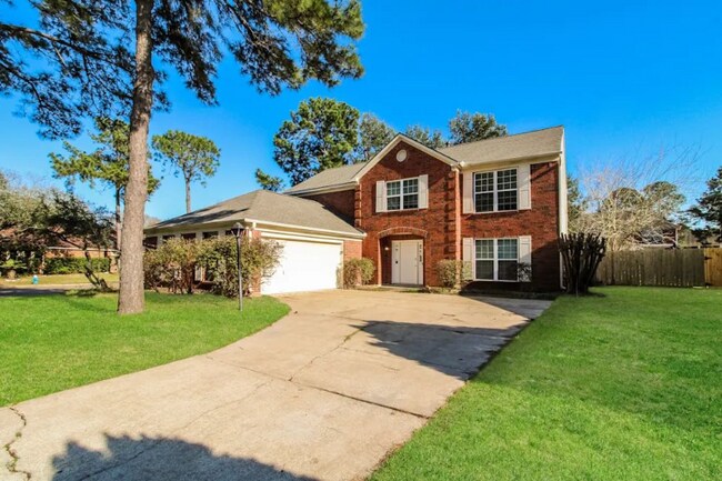 Building Photo - 16203 Mission Falls Dr