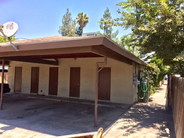 Building Photo - 609 Grace St