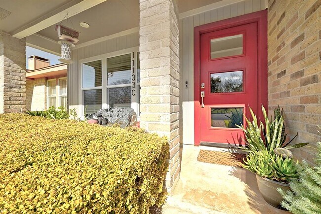 Foto del edificio - 11133 Pinehurst Dr