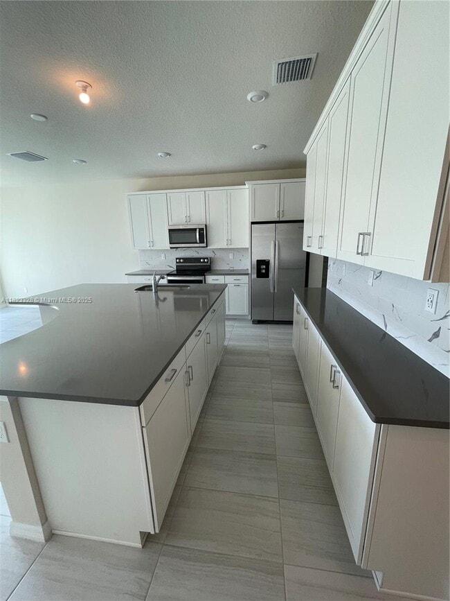 Foto del edificio - 2112 Appleton Cir S
