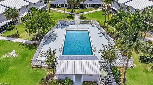 Building Photo - 18010 San Carlos Blvd